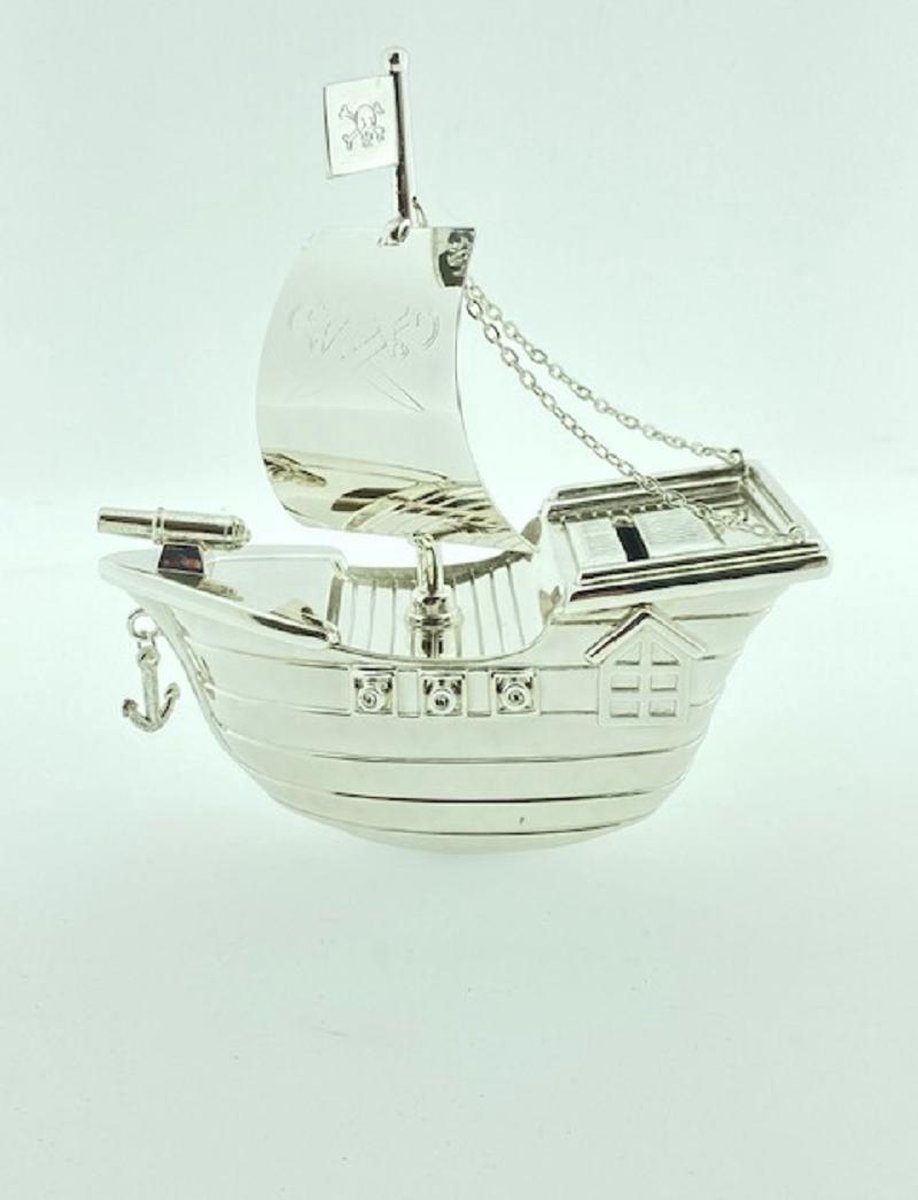   -   - Decoratie - Zwaar Verzilverd - Piratenschip - Origineel geschenk - 15cm hoog - 16cm lang - 10cm breed