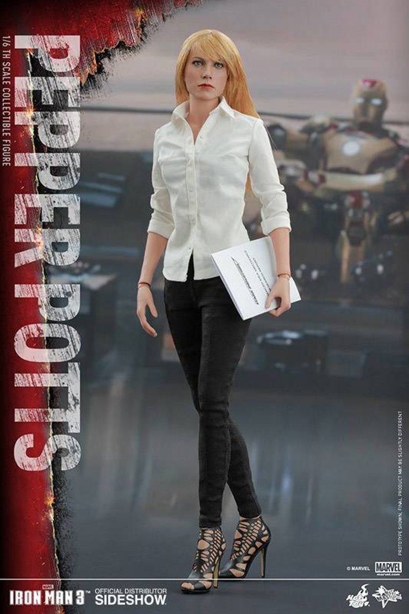 Iron Man 3: Pepper Potts - Sixth Scale Figure