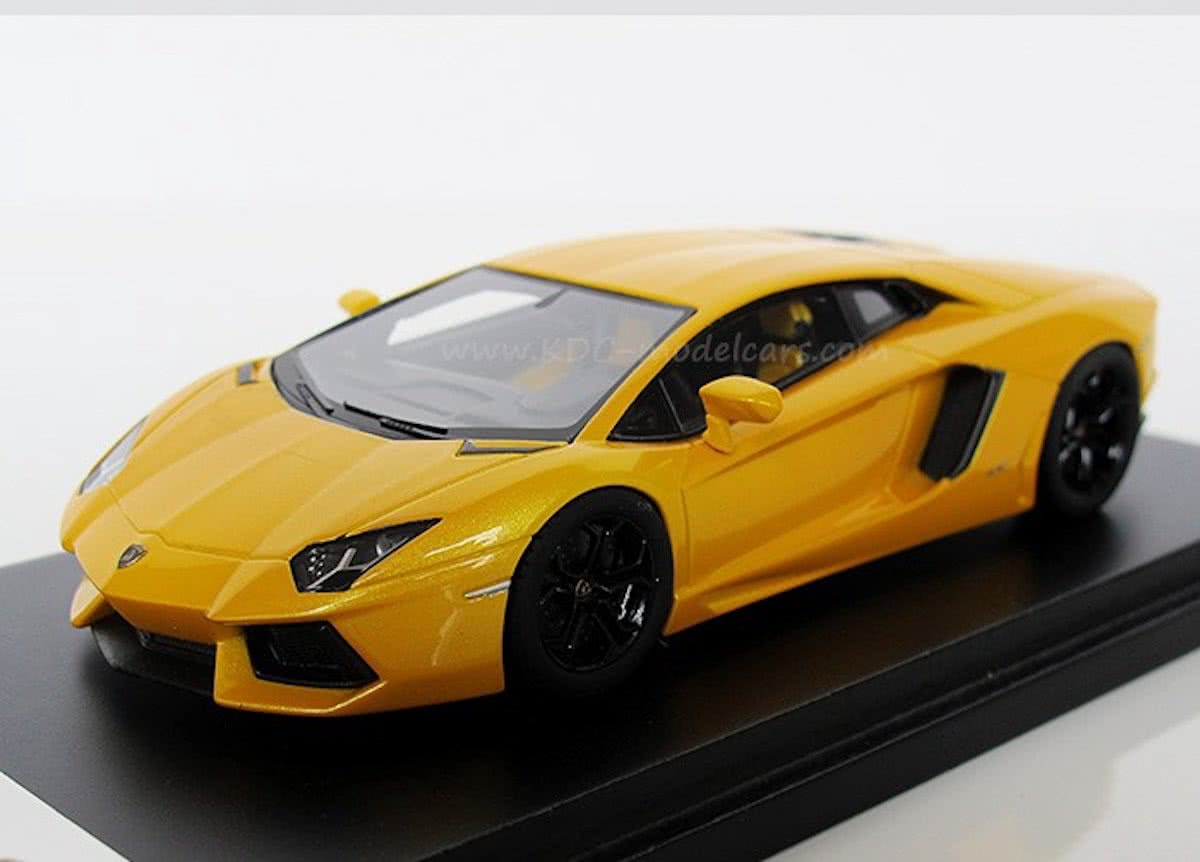 FUJIMI 1:43 Lamborghini Aventador LP 700-4 - 2011, Giallo Orion (Geel metallic)