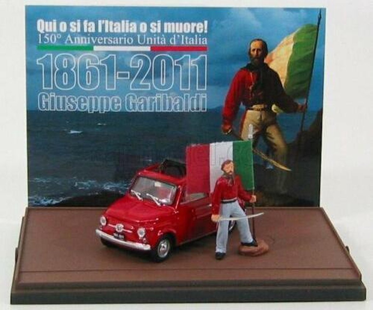 Fiat 500 1960 + Figurine Giuseppe Garibaldi