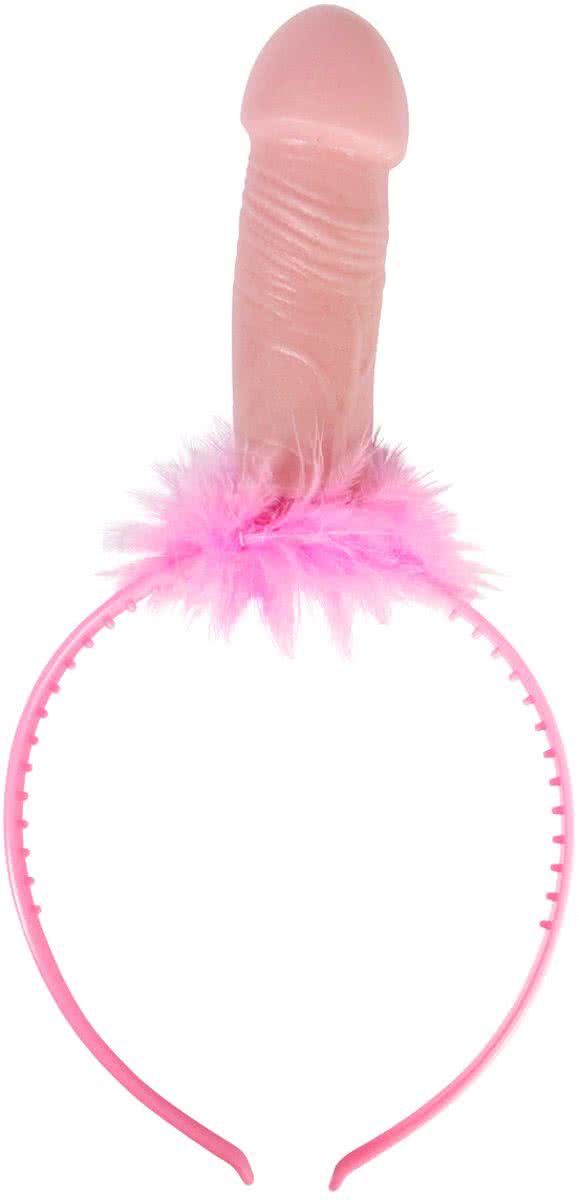 Bachelor Tiara Penis met Ringen