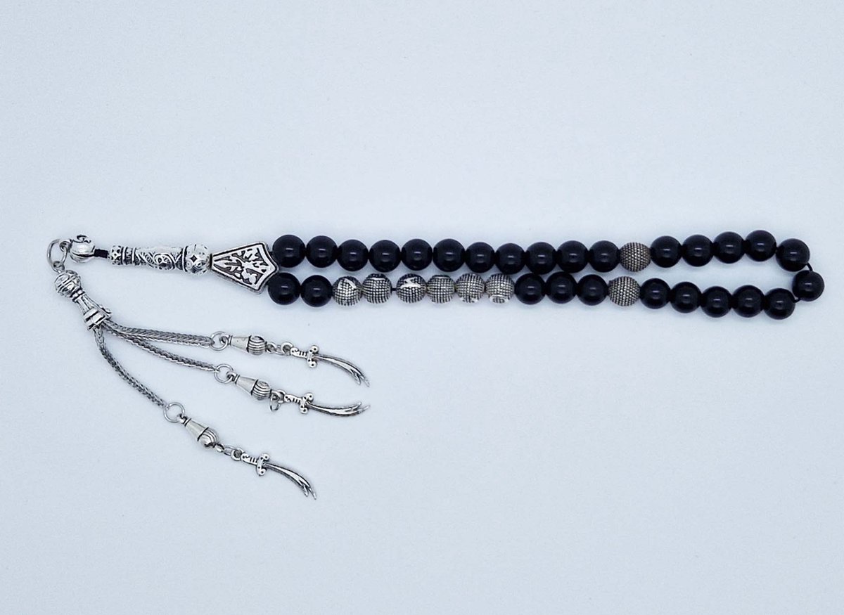 Handgemaakte naam tasbih 33 Kralen Natuursteen “Obsidian” - met metaal tassel “Zwaarden