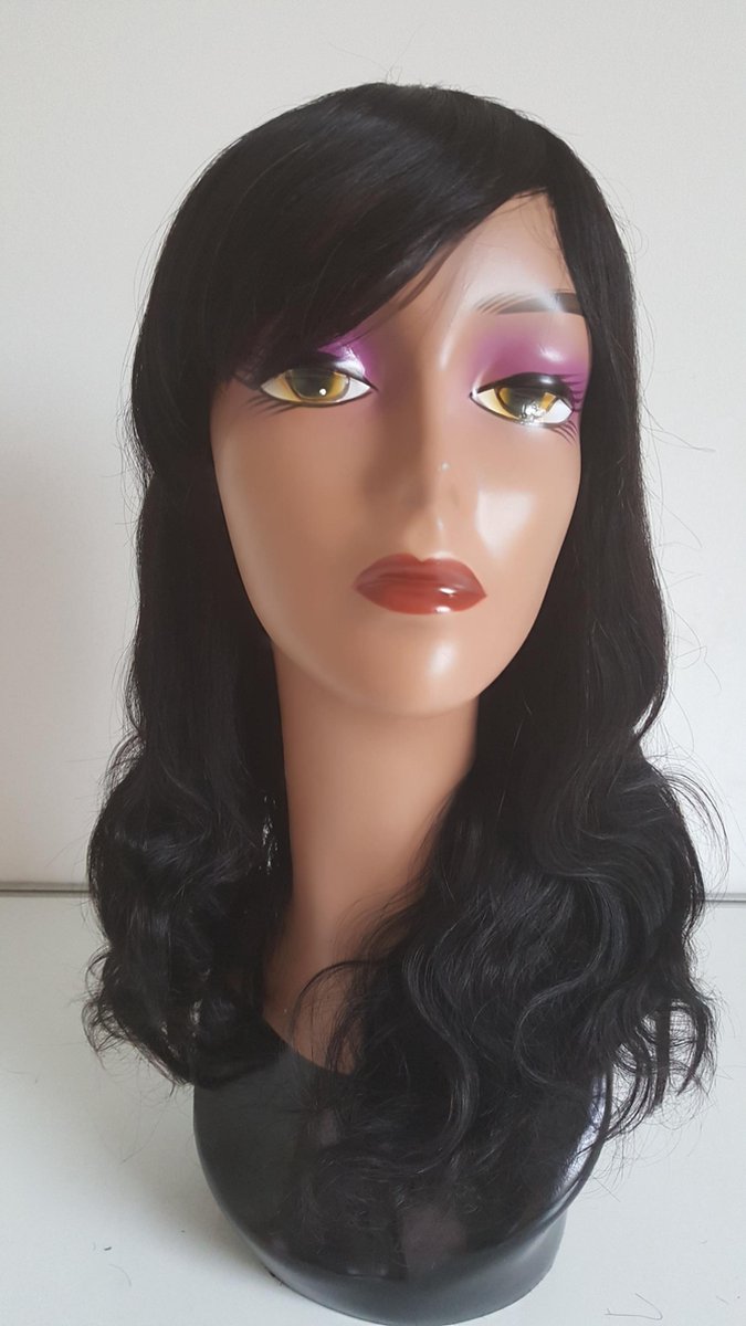 Braziliaanse Remy pruik 16 inch - zwarte golf haren met pony - Braziliaanse pruik - real human hair - echt menselijke haren - none lace wig