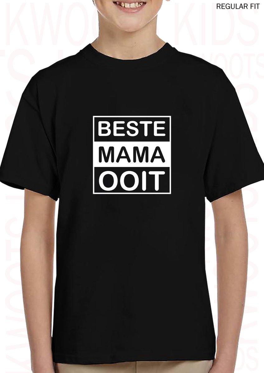 BESTE MAMA OOIT kids t-shirt - Zwart - Maat 104 - Korte mouwen - Ronde hals - Regular Fit - Unisex - Leuke shirtjes - Original Kwoots - Moederdag - Verjaardag - Kraam cadeau - Voor zowel jongens als meisjes