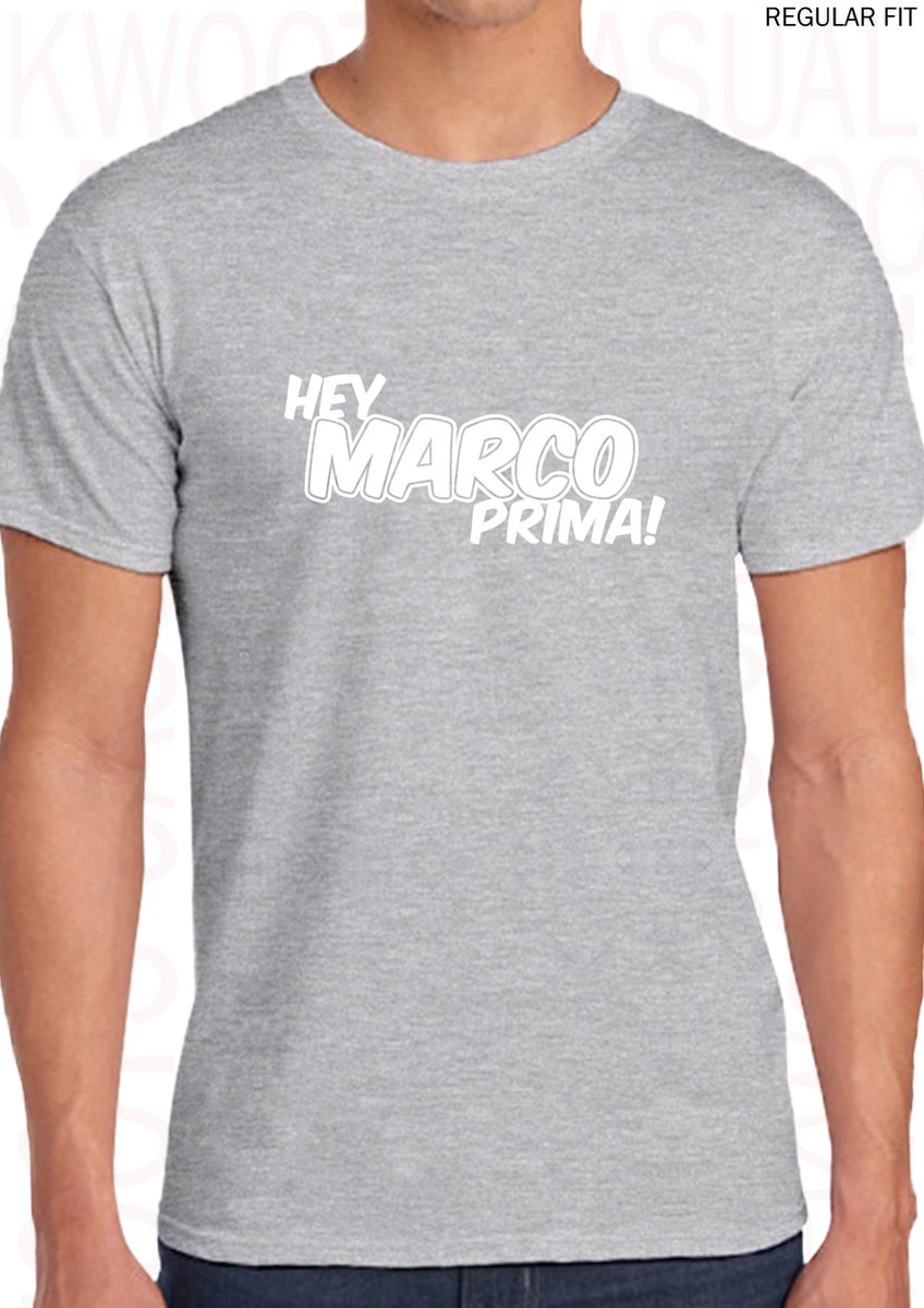 HEY MARCO PRIMA! herenshirt – Maat 3XL - Lichtgrijs met wit - Korte mouwen - Ronde hals - Regular Fit - Grappige teksten - Original Kwoots - Humor - Tekst shirt - Cadeau - TikTok