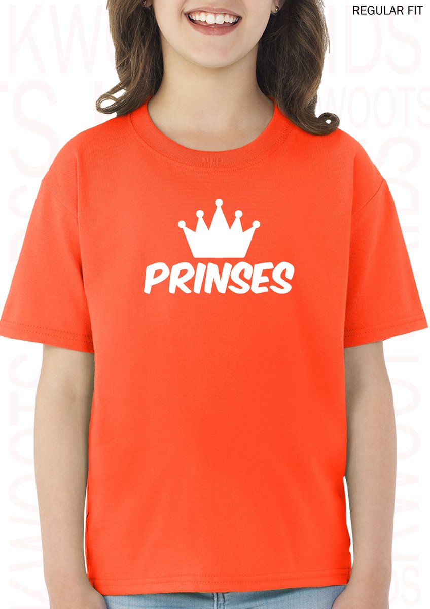 PRINSES kids t-shirt - Oranje met wit - Maat 104 - Korte mouwen - Ronde hals - Regular Fit - Grappige teksten - Leuke shirts - Humor - Quotes - Kwoots - Cadeau - Koningsdag - Wij houden van oranje