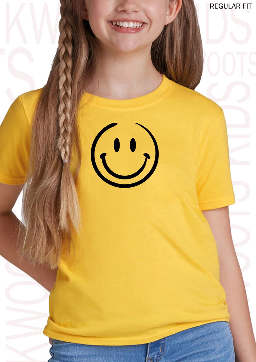 SMILEY FACE kids t-shirt - Geel - Maat 104 - Korte mouwen - Ronde hals - Ik ben vandaag zo vrolijk - Kwoots - Unisex t-shirt