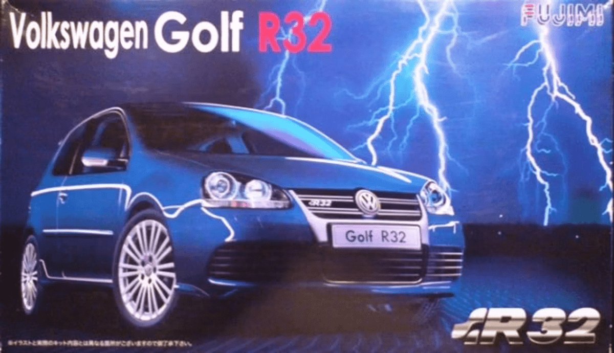 1:24 Fujimi 12328 Volkswagen Golf R32 Car Plastic kit