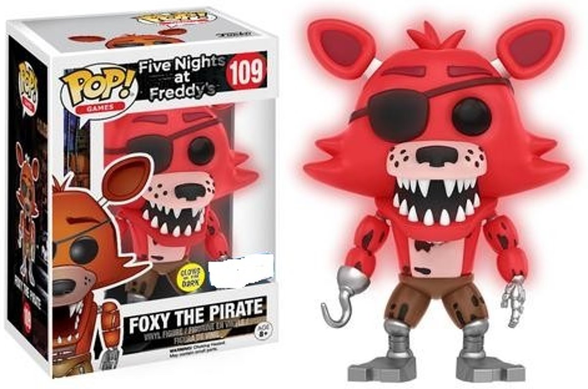   Five nights at freddy Foxy the pirate Glow in the dark exc