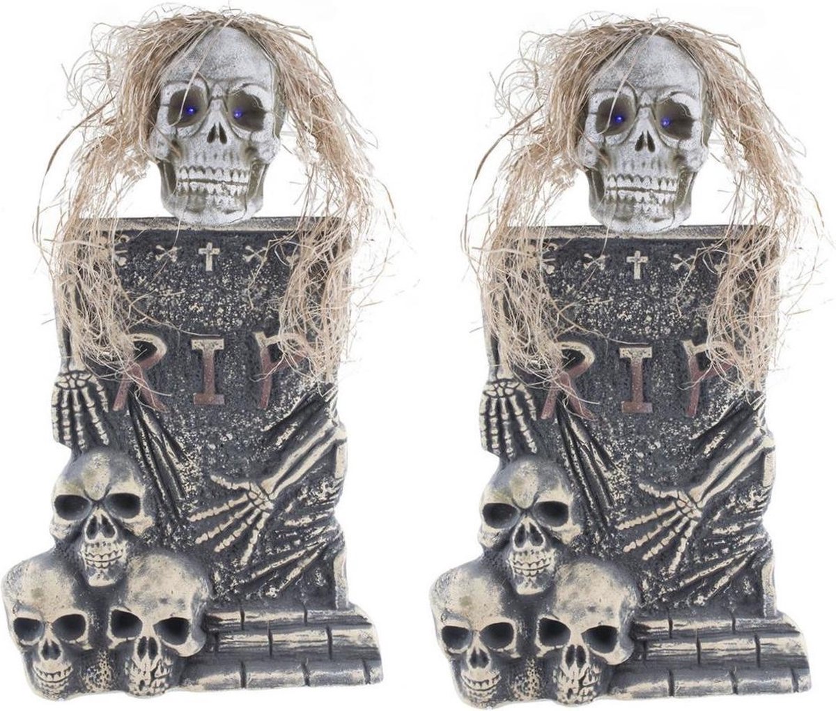 Set van 2x stuks horror kerkhof decoratie grafsteen skelet met licht 85 x 46 cm - Halloween feestdecoratie en versiering