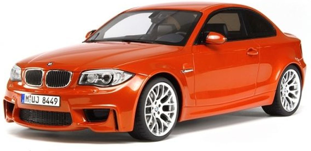 BMW 1 M Coupé 2011 - Kleur Oranje Metallic 1-18 GT Spirit Limited 2000 Pieces