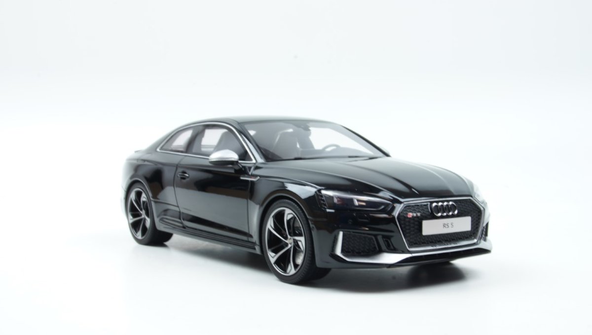 GT Spirit Audi RS5 Coupé Mythos Zwart 1:18