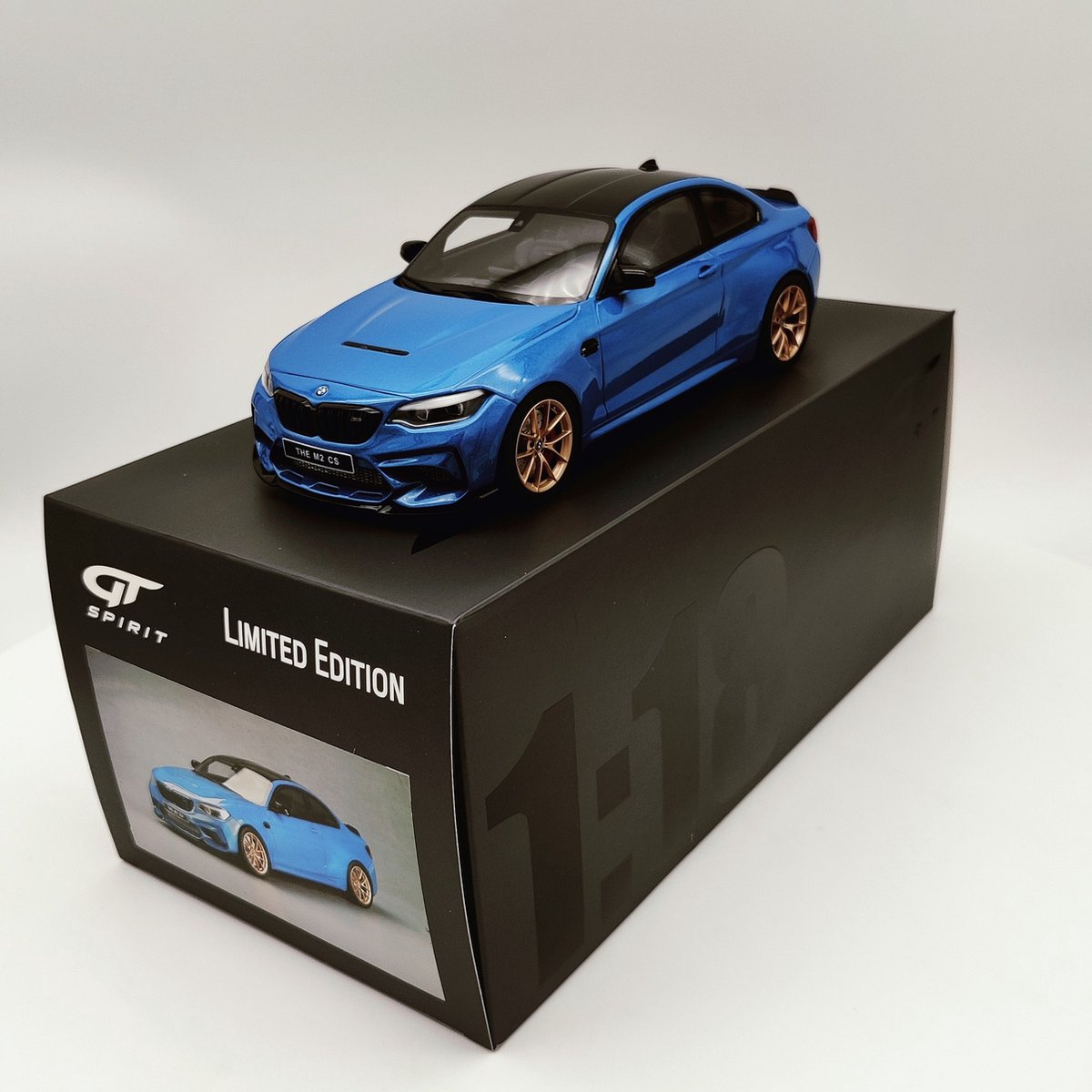 GT Spirit BMW M2 (F22) Misano Blauw  1:18