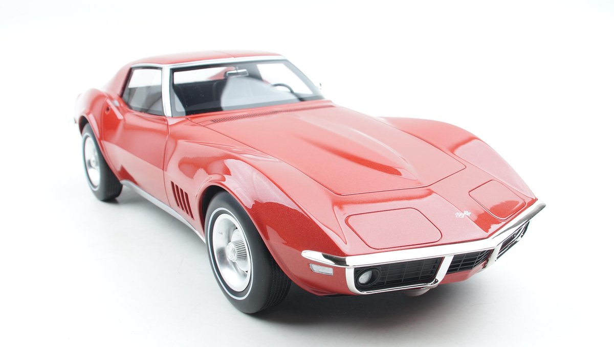 GT Spirit Chevrolet Corvette C3 1972 Brons 1:12