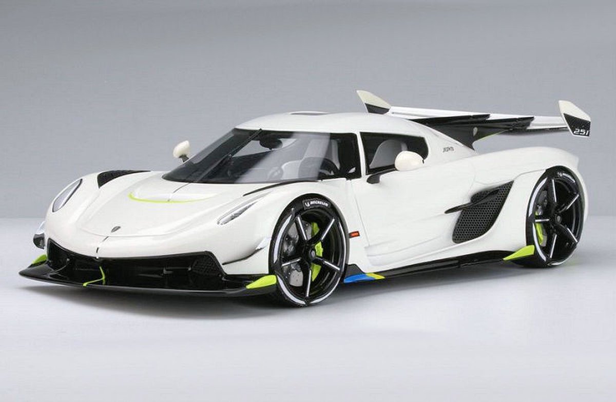 GT Spirit Koenigsegg Jesko Wit 1:18