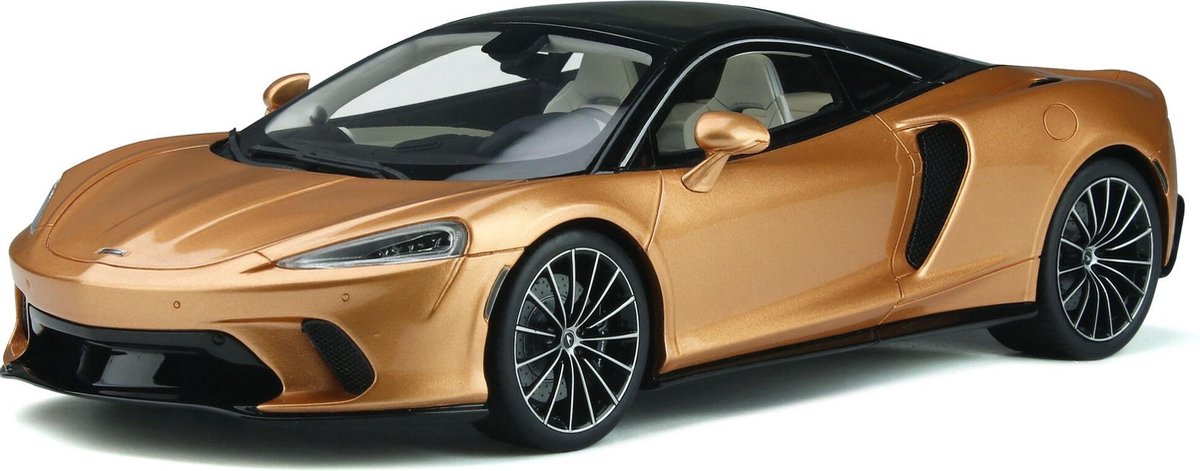 GT-Spirit McLaren GT 1:18