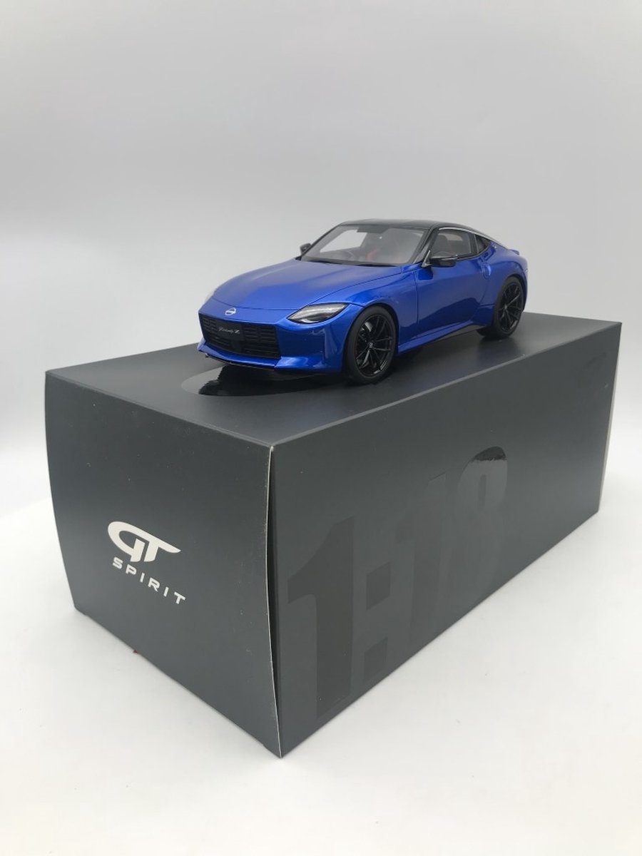 GT Spirit Nissan Z Bayside Blauw 1:18