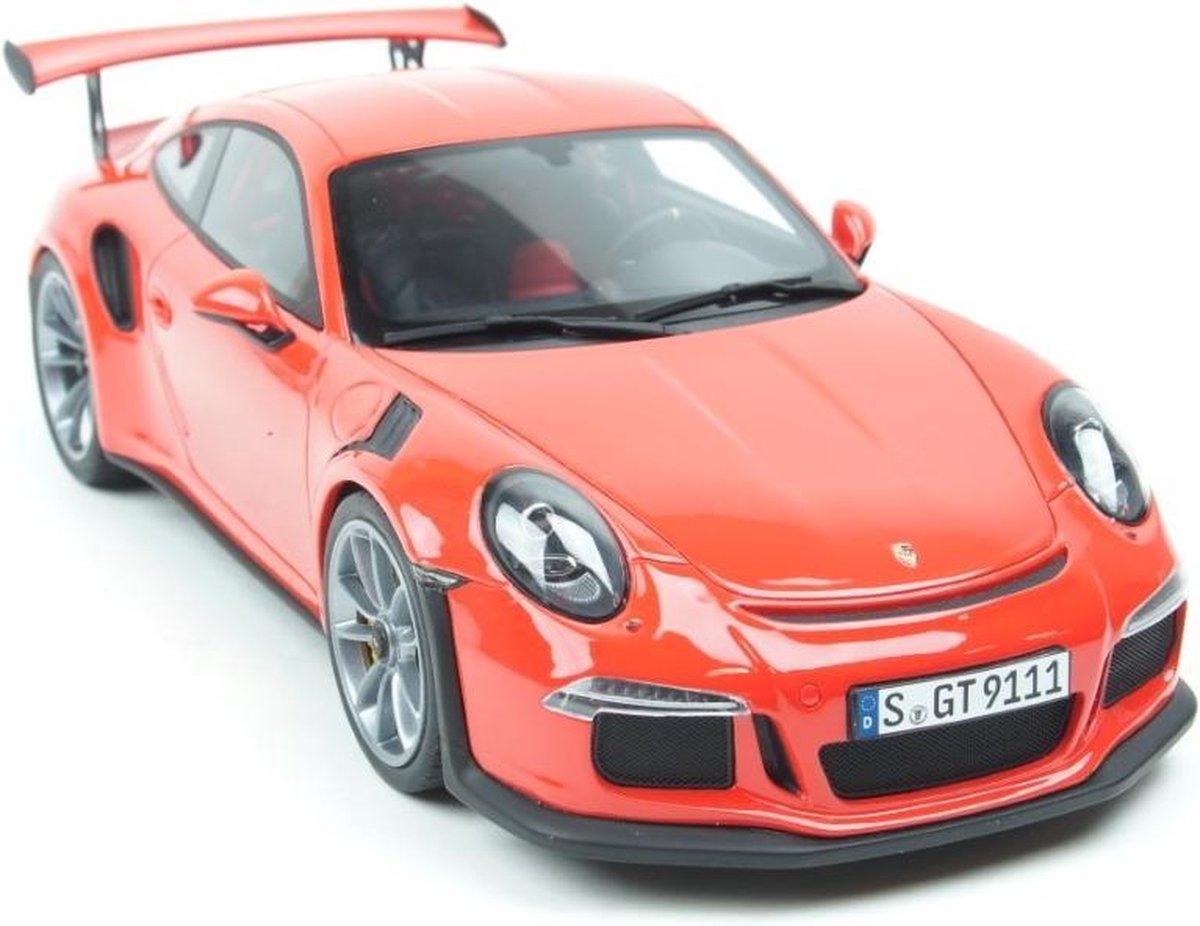 GT Spirit Porsche 911 GT3 RS Lava Oranje 1:18