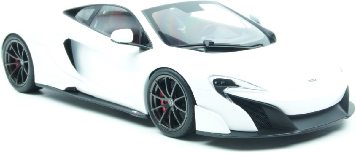 Kyosho McLaren 675LT Silca Wit 1/18