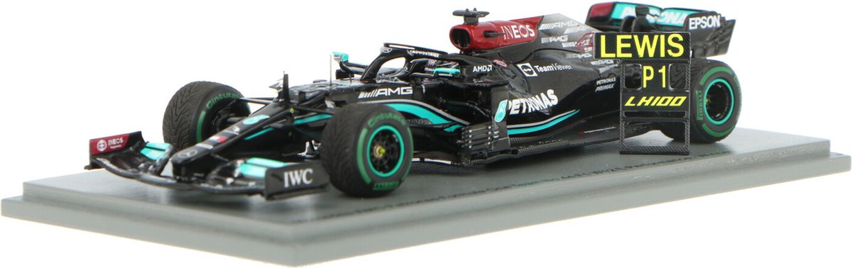 Mercedes-AMG F1 W12 E Performance - Modelauto schaal 1:43