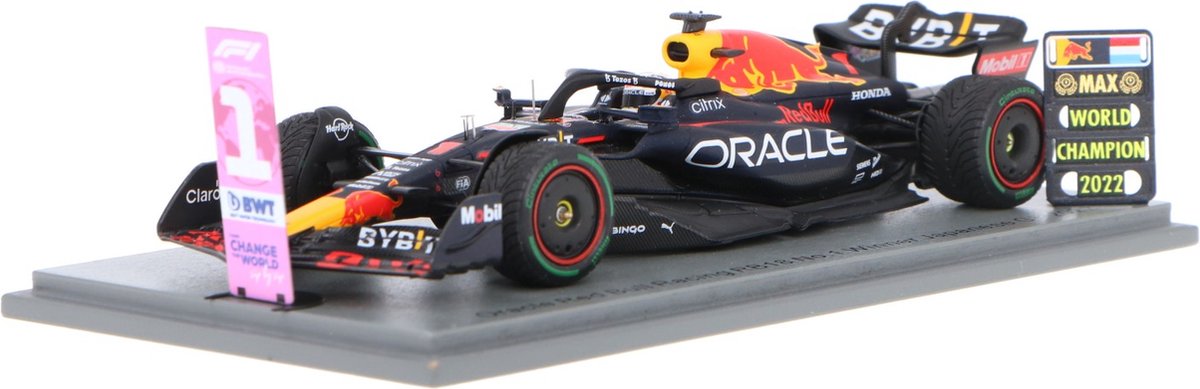 Red Bull Racing RB18 - Modelauto schaal 1:43