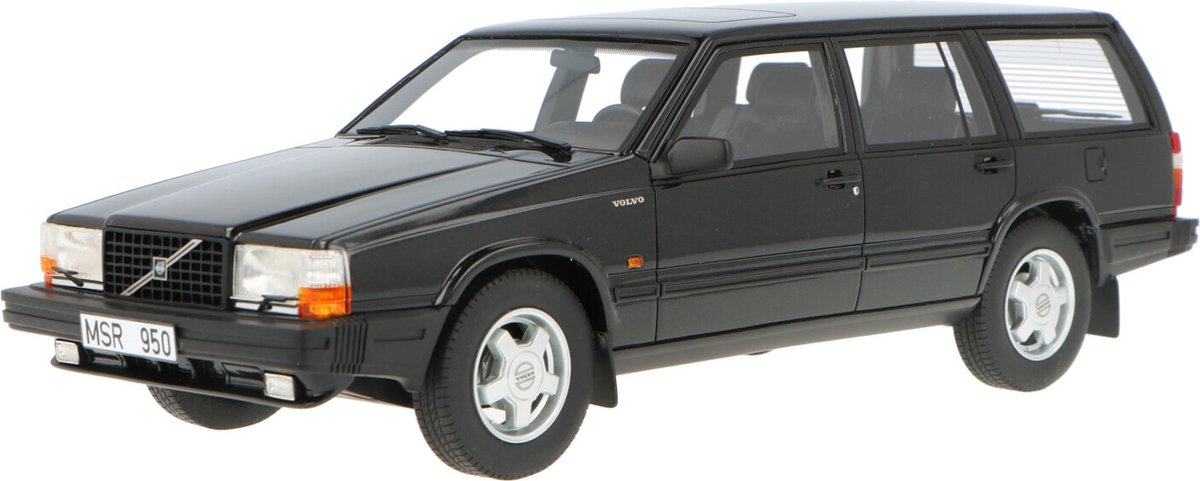 Volvo 740 Turbo - Modelauto schaal 1:18