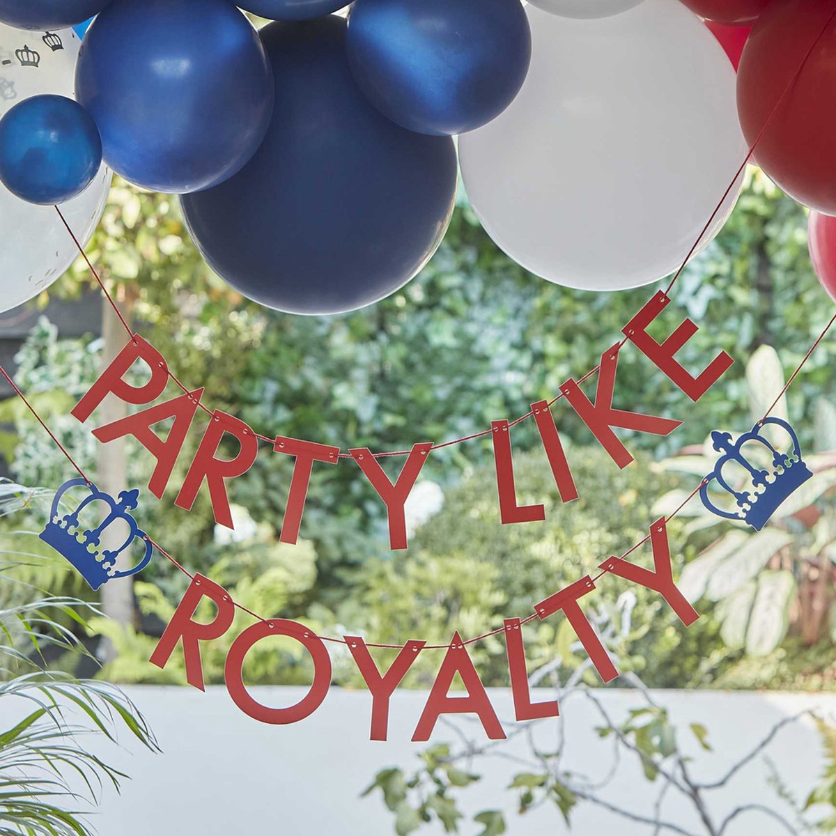 Letterbanner Party Like Royalty - 1.80 meter