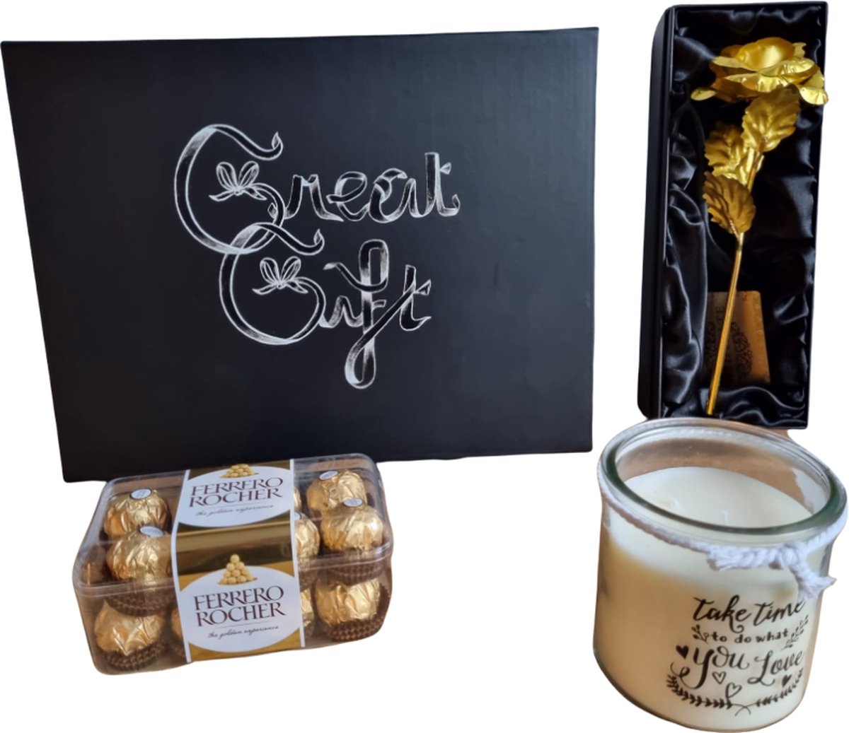 GreatGift - Romantisch cadeau pakket voor haar- Gouden Roos - Geurkaars - Chocolade - Valtentijn - in Luxe magneetbox met strik