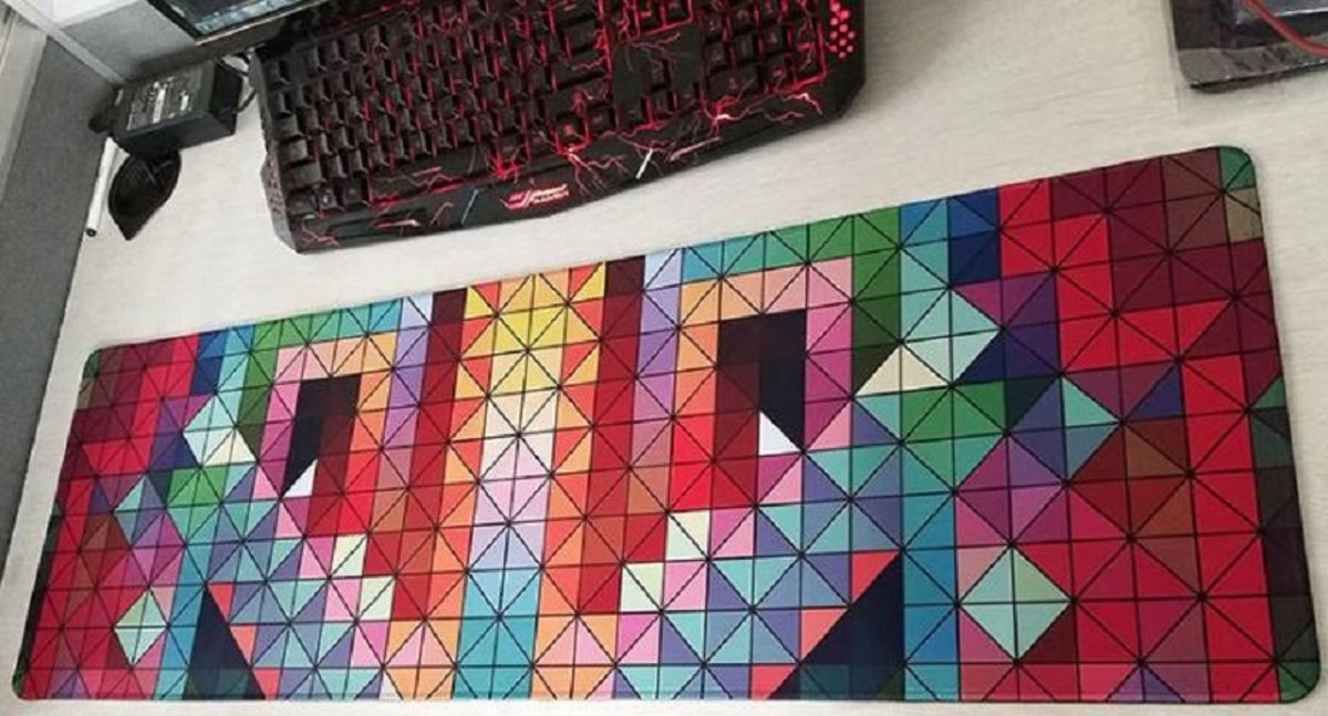 Muismat XXL Gaming Full collor Triangles 90x30 cm