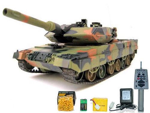 Bestuurbare RC tank A5 Leopard II 1:24 (met kogeltjes) - Lengte 43 cm.