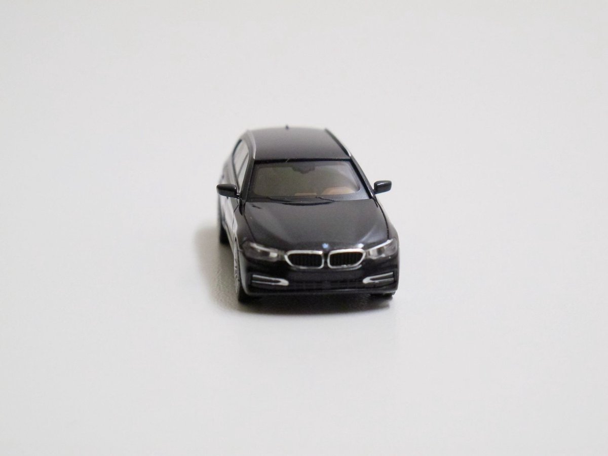 Herpa 1/87 BMW 5 touring (G31), Zwart metallic