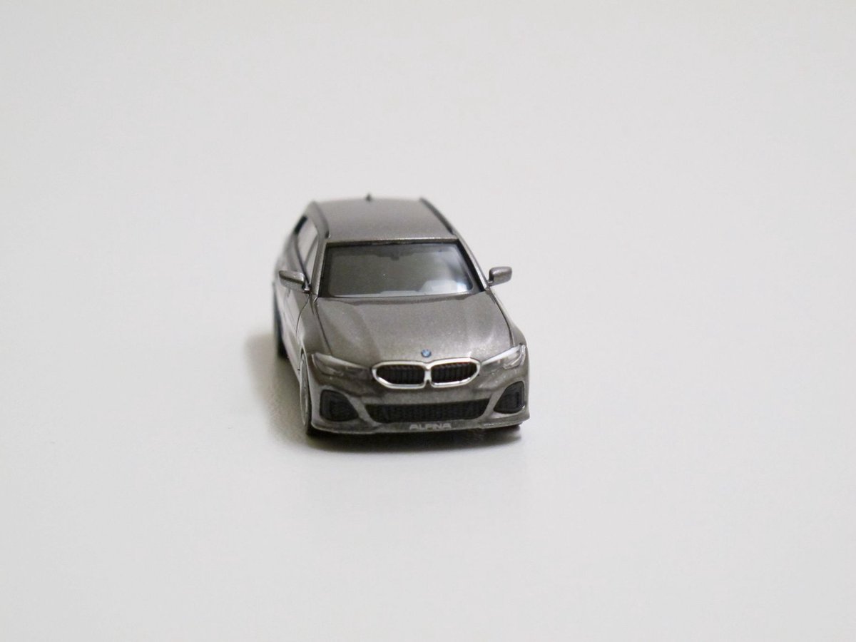 Herpa 1/87 BMW Alpina B3 touring, Oxidgrau metallic