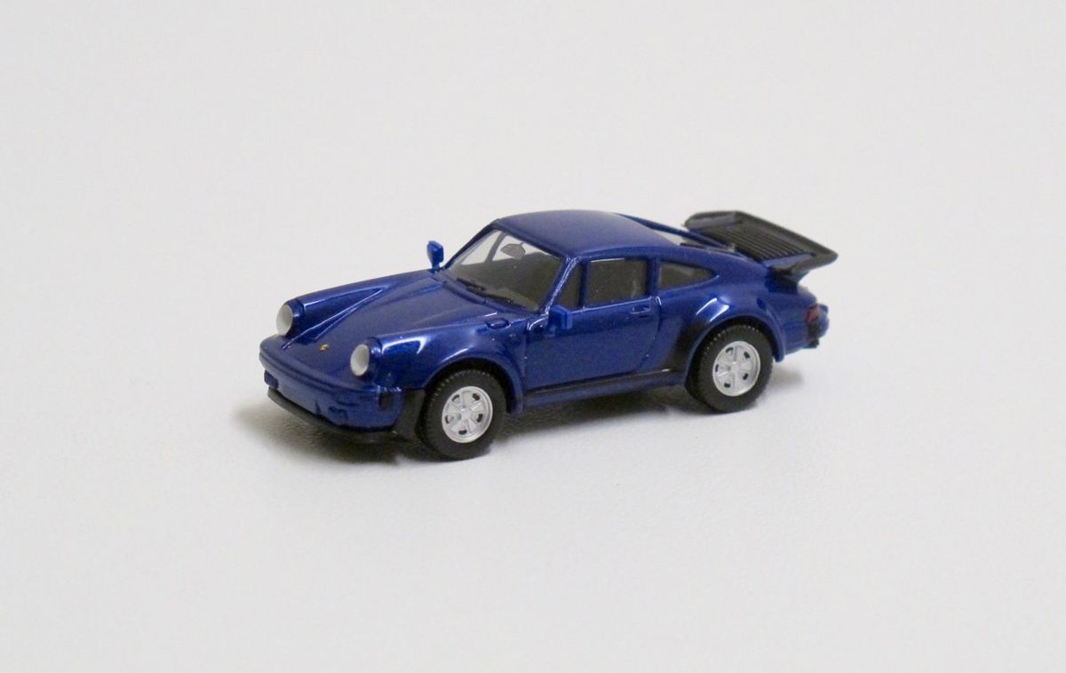 Herpa 1/87 Porsche 911 Turbo,  blauw metallic