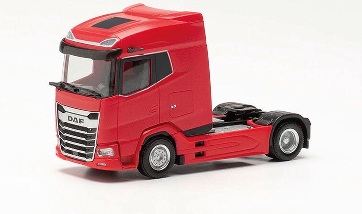 Schaalmodel DAF vrachtwagen XG, rood (NL), schaal 1:87 lengte 7,5cm