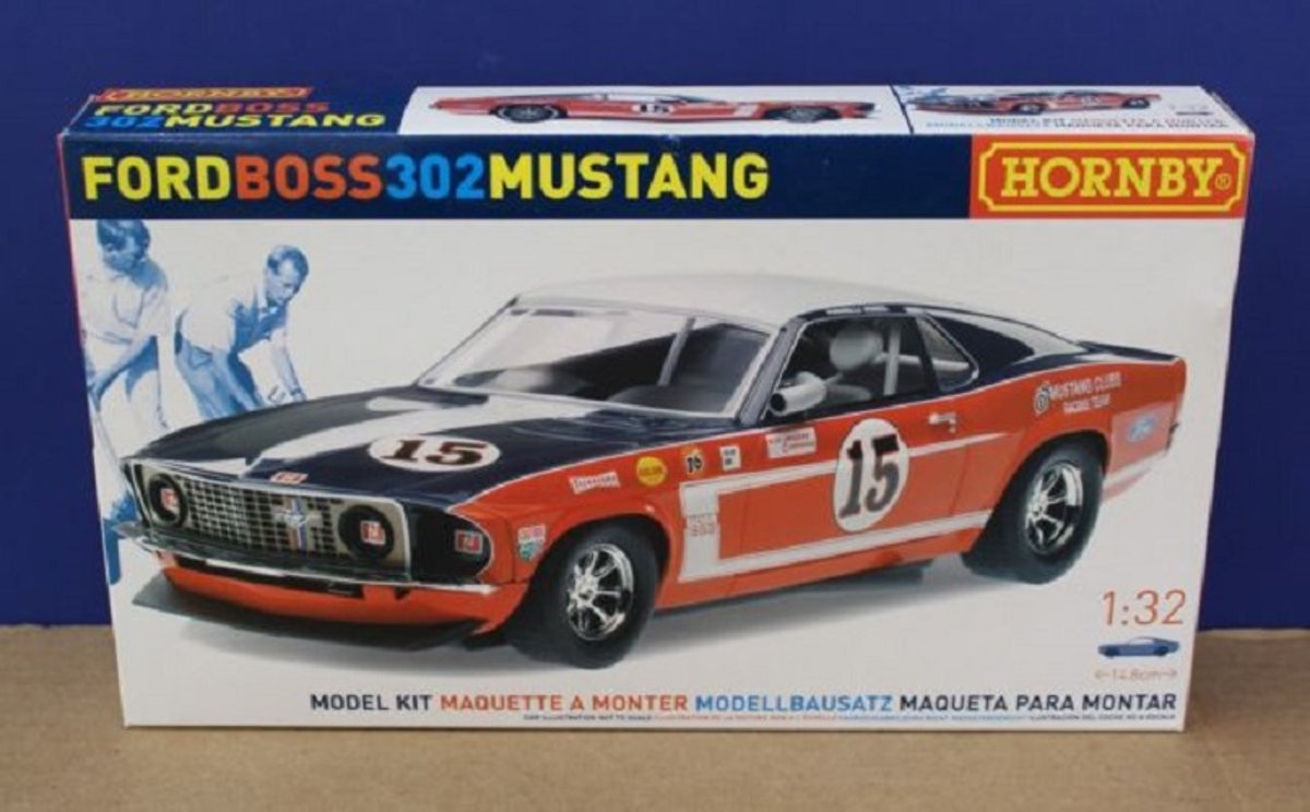 FORD BOSS 302 MUSTANG - Hornby model kit 1:32