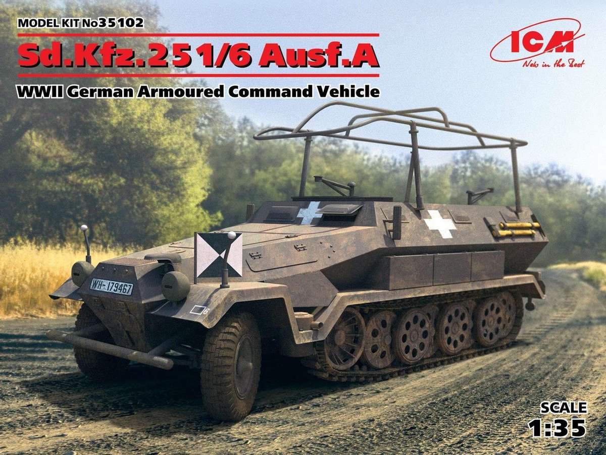 1:35 ICM 35102 Sd.Kfz.251/6 Ausf.A, WWII German Armoured Command Vehicle Plastic kit