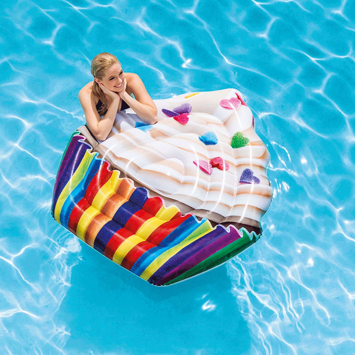 Groot opblaasbaar Intex luchtbed gekleurde cupcake / taartje met snoepjes voor de zomer in het zwembad (zwemmen / waterspeelgoed)