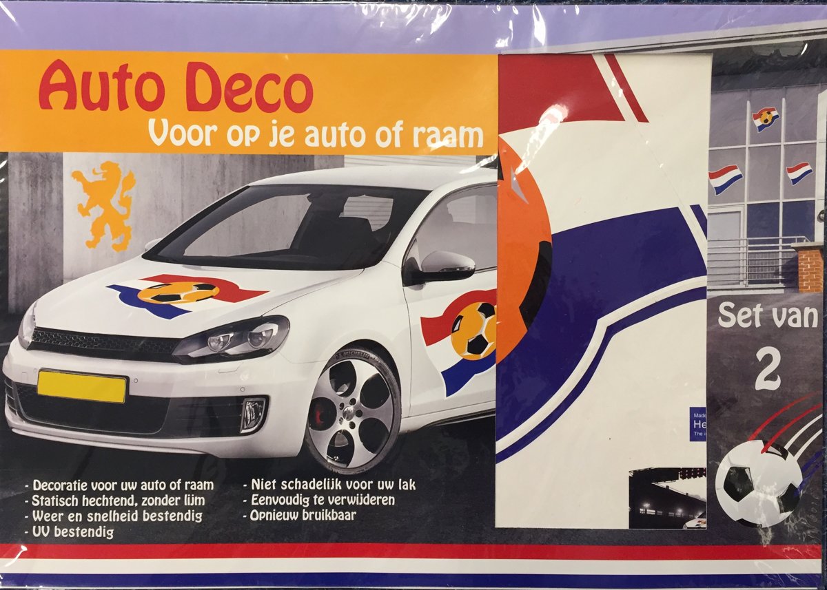 Oranje voetbal EK / WK raamstickers / autostickers - Deco stickers voor raam of auto set van 2