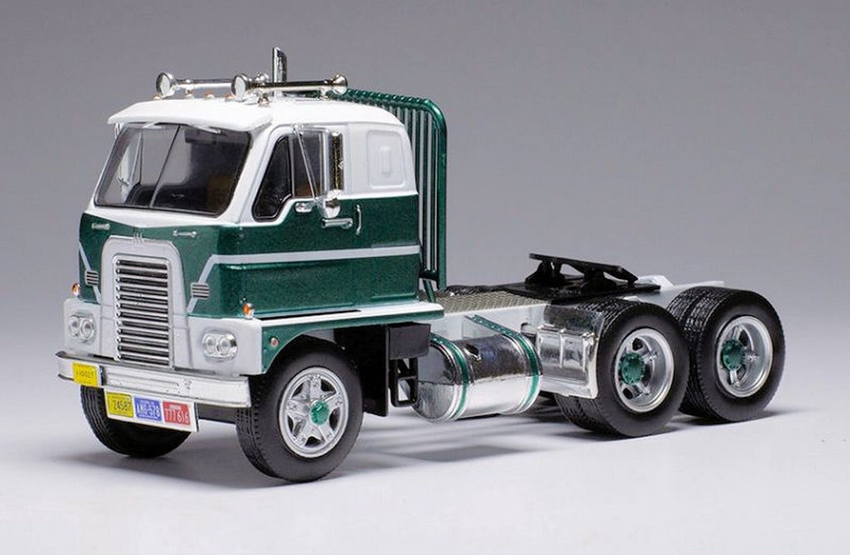 International Harvester DCOF-405 1959 - 1:43 - IXO Models