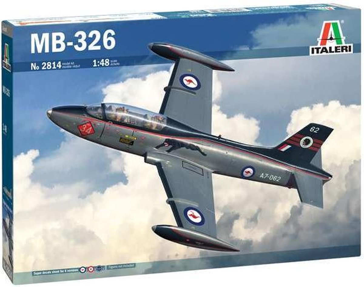 1:48 Italeri 2814 MB-326 Plane  Plastic kit