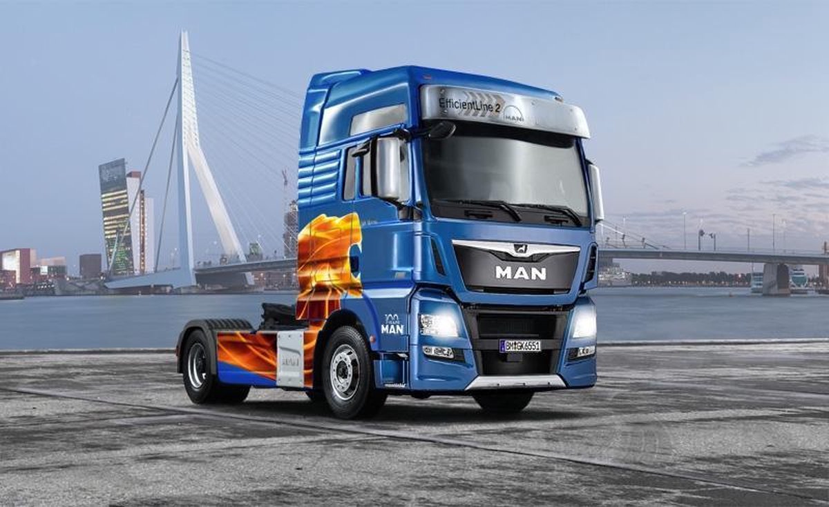 Italeri - Man Tgx Xxl D38 1:24 (Ita3916s)