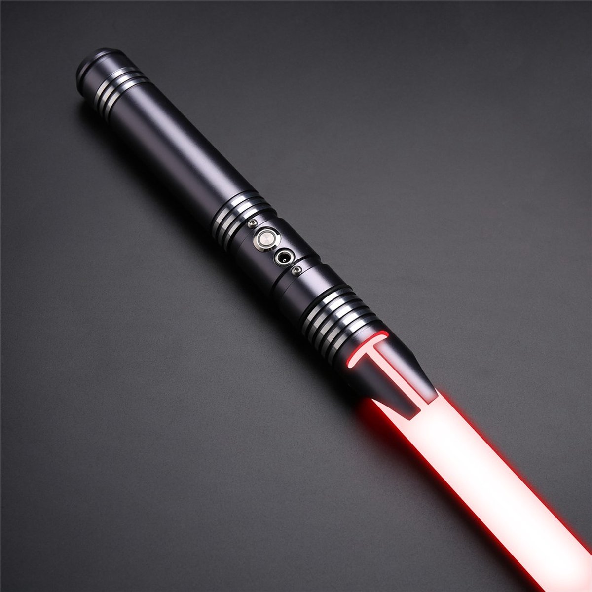 Premium Star Wars Lightsaber “Lore” - Oplaadbaar Lichtzwaard - Hoge Kwaliteit Light Saber Replica - Metalen Handvat - Alle Kleuren 12 Watt (RGB) - 10 Geluidstypes - Flash on clash - Zwaai geluid