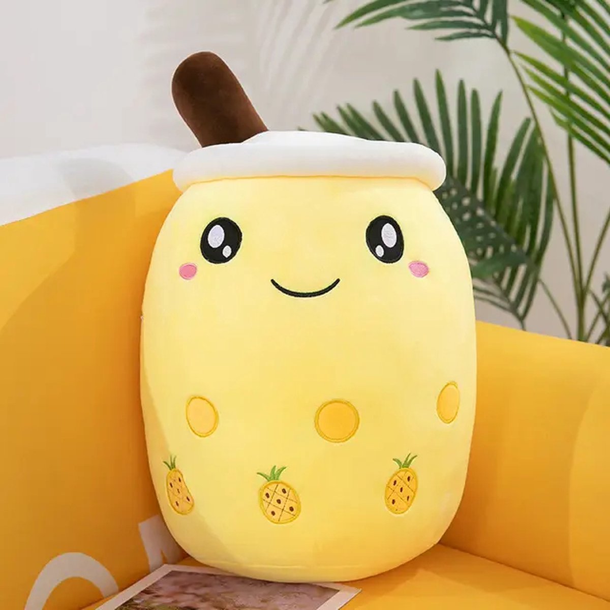 Klikkopers® - XXXL Kawaii Kussen - Mega Grote Bubble Tea Knuffel 70cm - Boba Knuffel - Geel Ananas - Squishmallow - Squishy