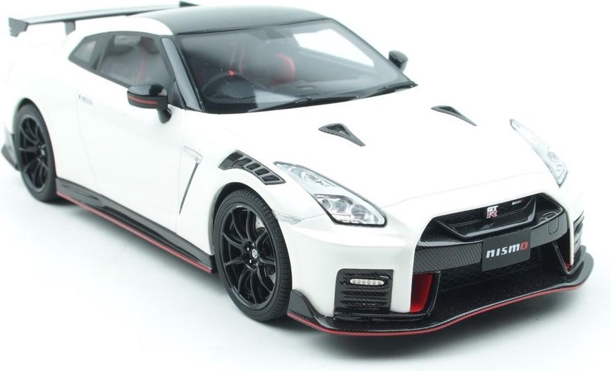 KSR18048WKyosho Nissan GT-R Nismo 2020 Wit 1:18 - Gebruikt