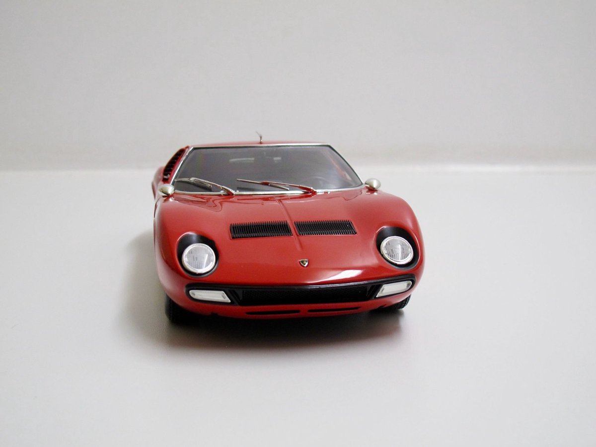 Kyosho 1/18 Lamborghini Miura SV