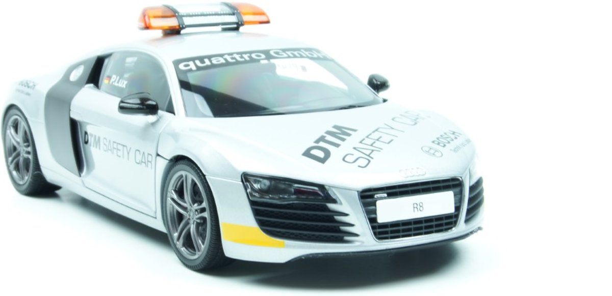 Kyosho Audi R8 4.2 DTM Safety Car 2008 Zilver 1/18