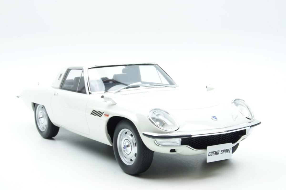 Kyosho Mazda Cosmo Sport Wit 1:12