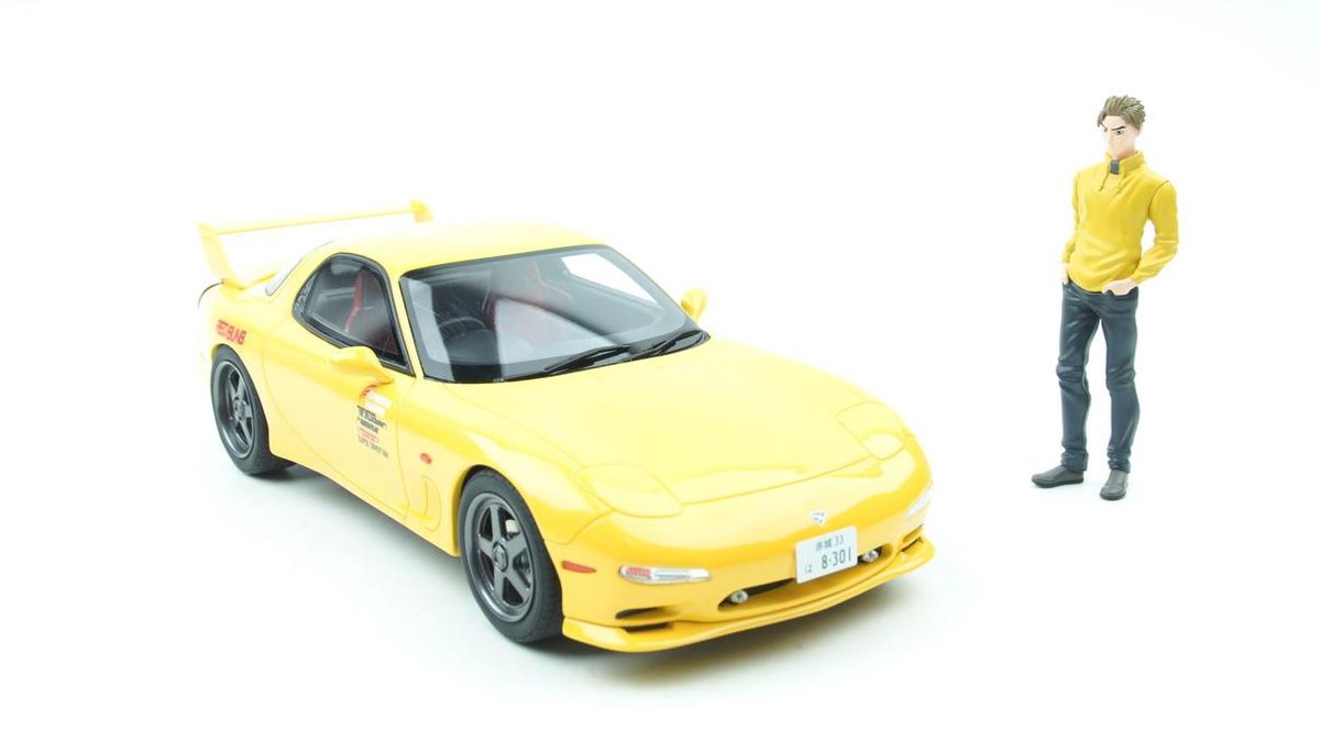 Kyosho Mazda Initial D RX-7 FD3S Geel 1:18 met Keisuke Takahashi figuur