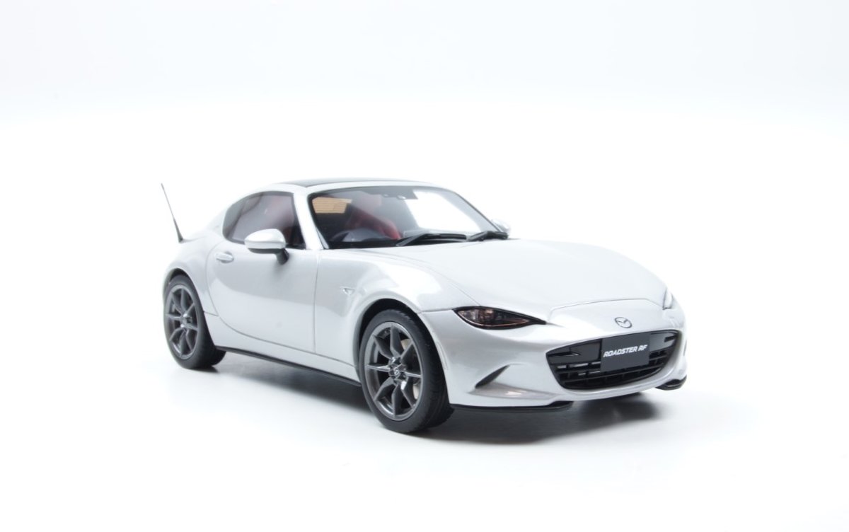 Kyosho Mazda Roadster RF Zilver 1:18