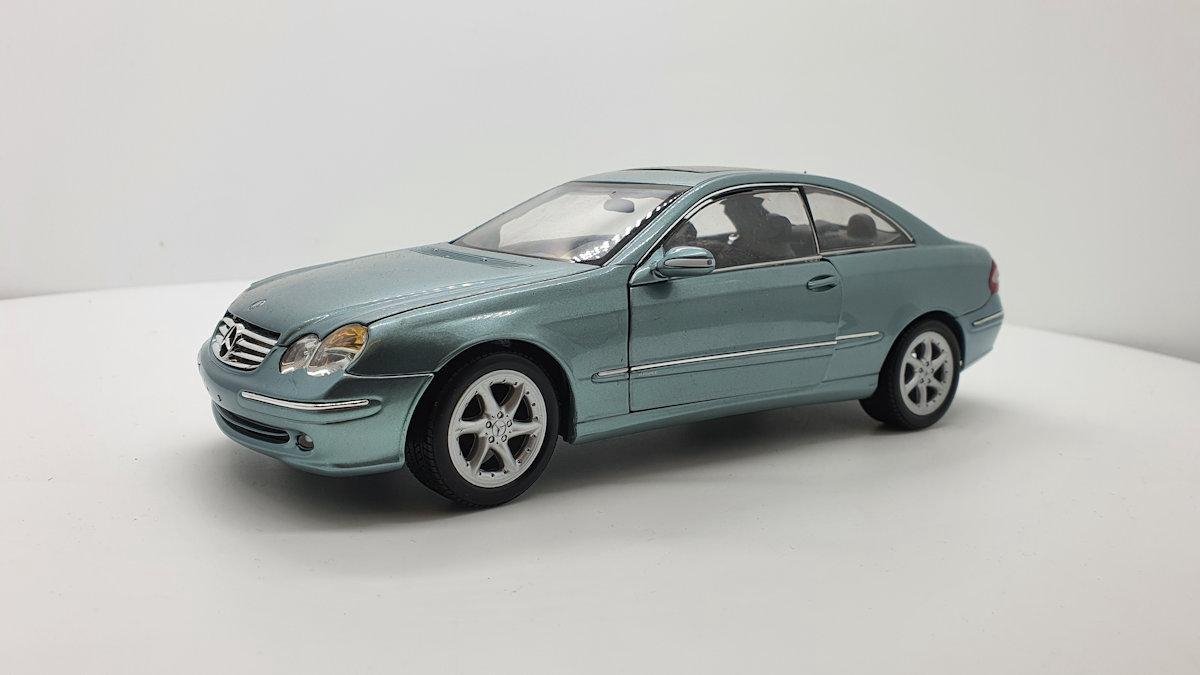 Kyosho Mercedes-Benz CLK-Klasse Coupe 2003 Groen metallic 1:18 (W209)